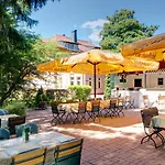 Hotell Parkhotel Gueldene Berge Weißenfels