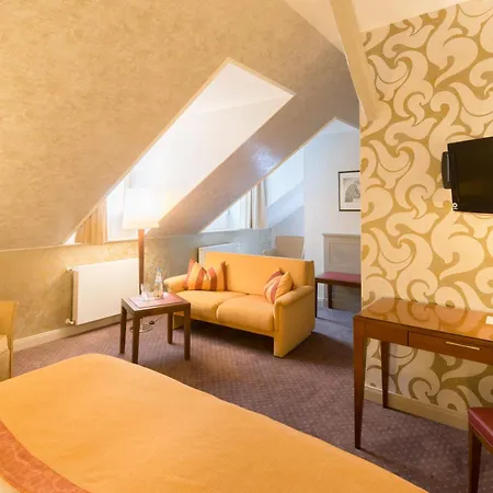 Parkhotel Guldene Berge Weißenfels