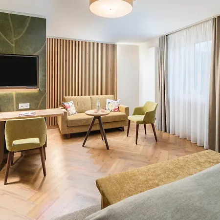 Parkhotel Güldene Berge Hotel