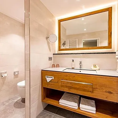 Parkhotel Guldene Berge 4* Weißenfels