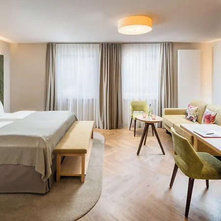 Parkhotel Gueldene Berge Hotel Weissenfels