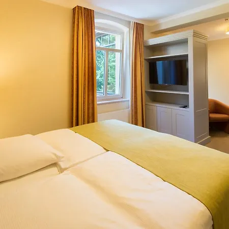 Parkhotel Guldene Berge Weißenfels