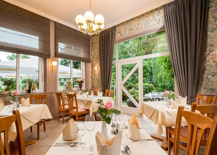 Parkhotel Güldene Berge Hotel 4*