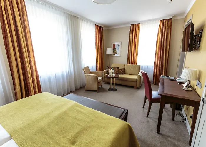 Parkhotel Guldene Berge Вайсенфельс